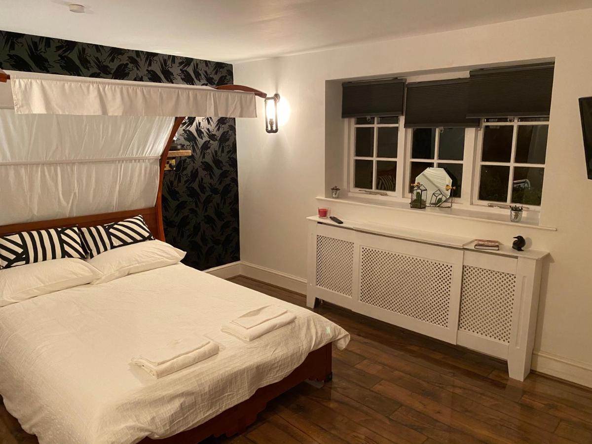 The Raven Suite Henley-on-Thames Ngoại thất bức ảnh